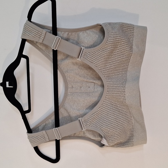 GUC Cacique Bra Gray adjustable Straps - Picture 3 of 3